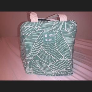 leaf pattern lunch box !